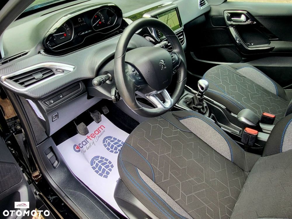 Peugeot 2008 - 11