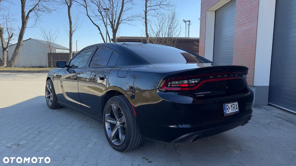 Dodge Charger 5.7 R/T - 4