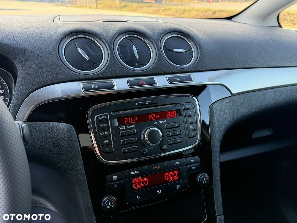 Ford S-Max 2.0 TDCi Titanium - 24