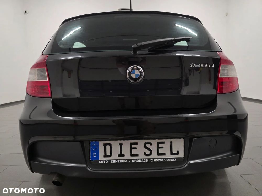 BMW Seria 1 120d - 31