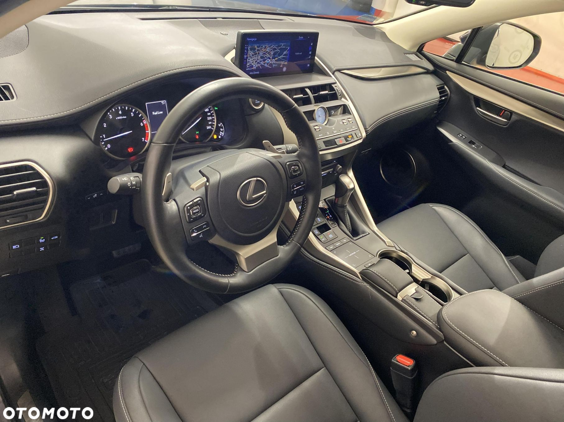 Lexus NX 300 F Impression AWD - 10