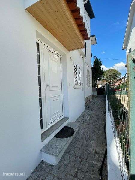 Apartamento T2 na Rua Álvaro de Castro em Macedo de Cavaleiros - Grande imagem: 2/12