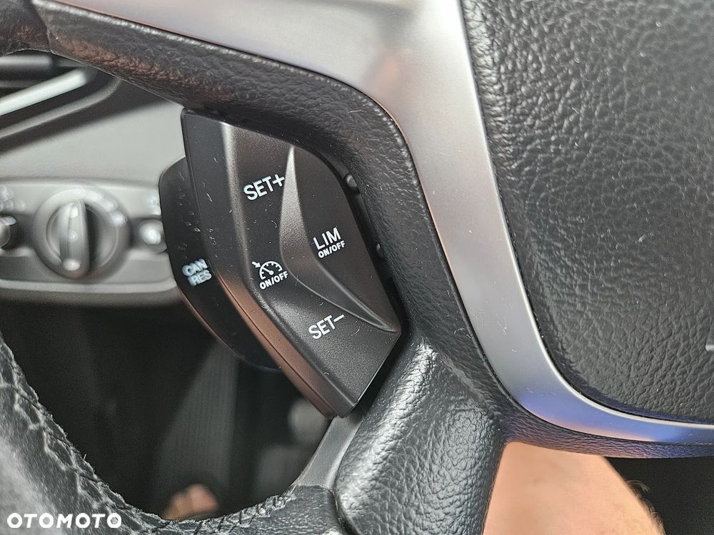Ford Kuga 2.0 TDCi 4x4 Titanium - 33