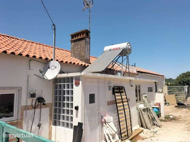 Moradia T4 com Terreno de 4.720 m2 em Cachoeiras - Vila Franca de Xira - Grande imagem: 2/9