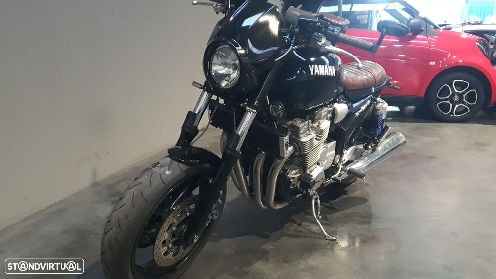 Yamaha XJR scrambler - 11