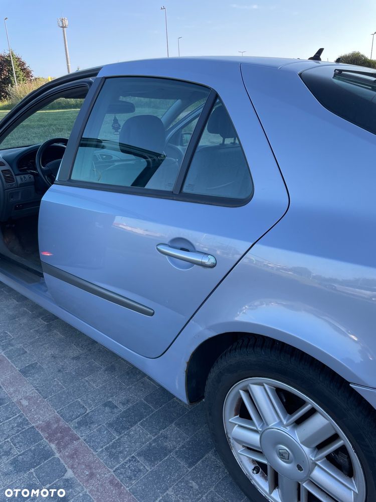 Renault Laguna 2.0 RXT - 15