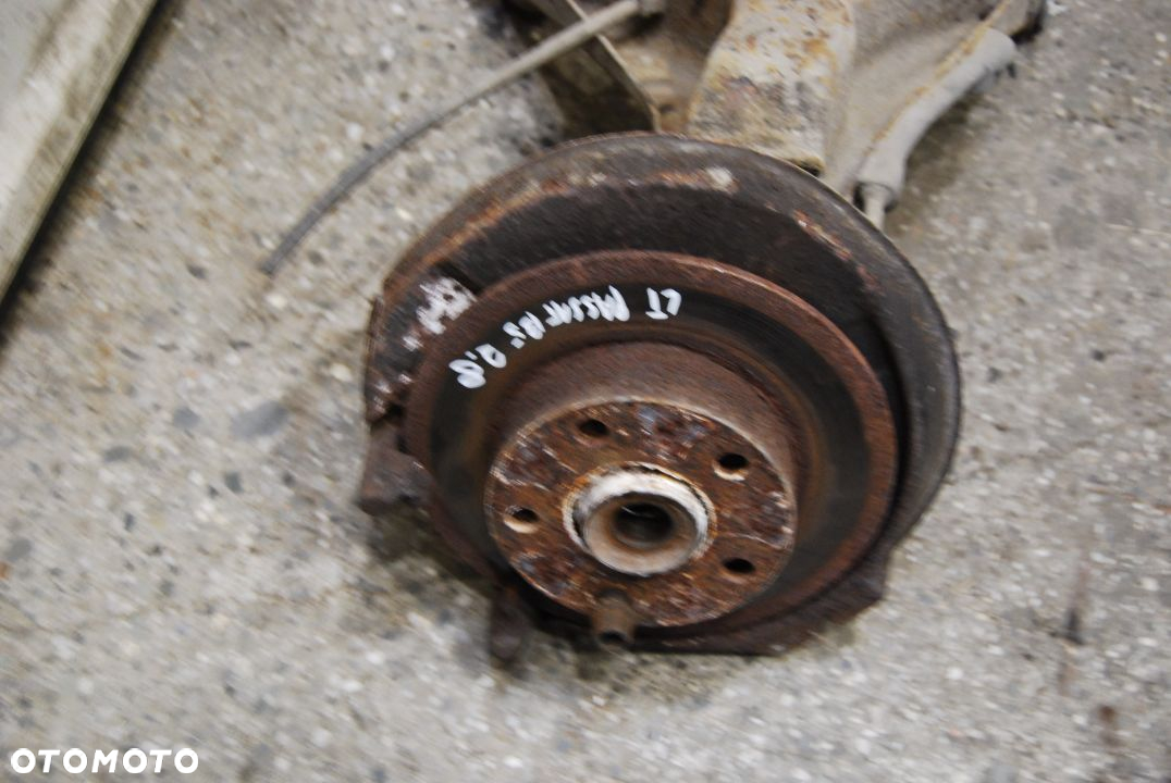 ZWROTNICA LEWY TYŁ TYLNA VW PASSAT B5 4X4 2.8 V6 - 3