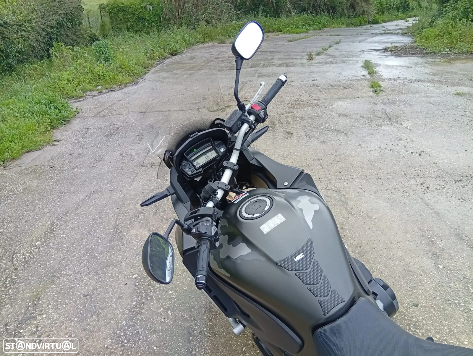 Honda VFR - 14