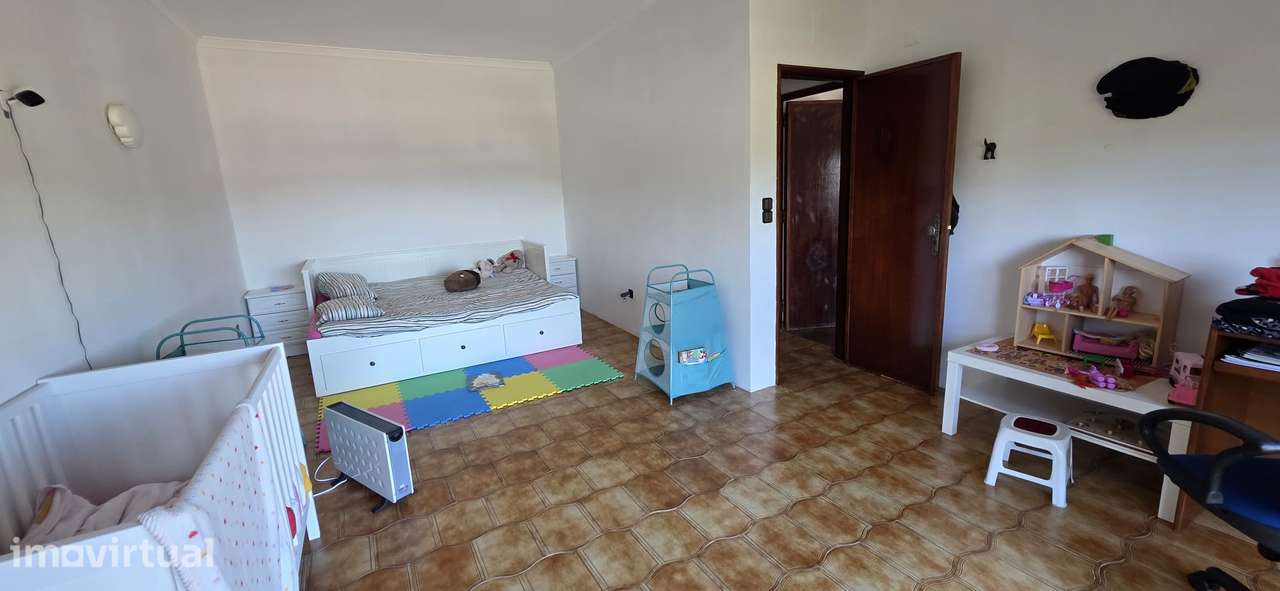 Prédio Habitacional com 4 Unidades Independentes | Camarões – Sintra - Grande imagem: 5/27