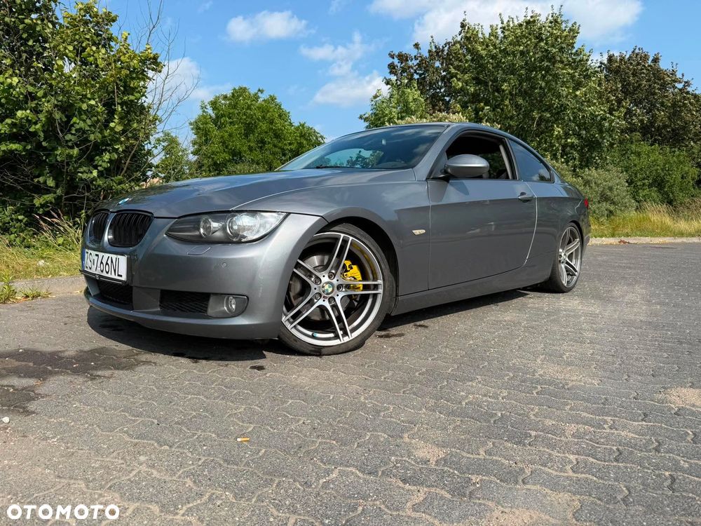 BMW Seria 3 325i - 1