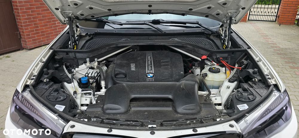 BMW X6 xDrive30d - 16