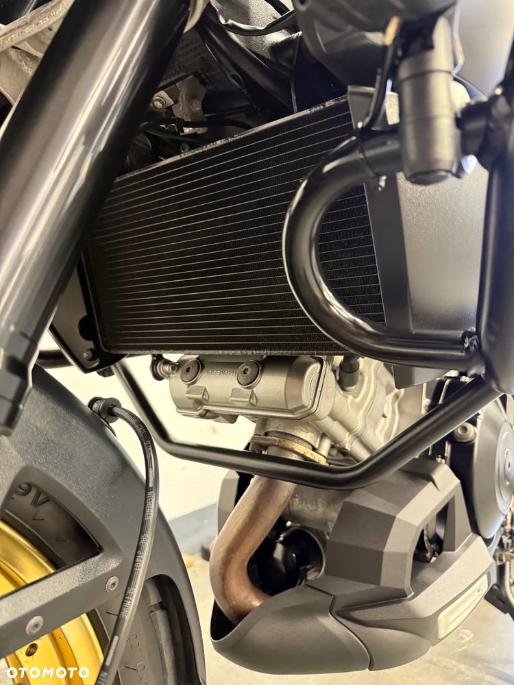 Suzuki V-STROM - 17