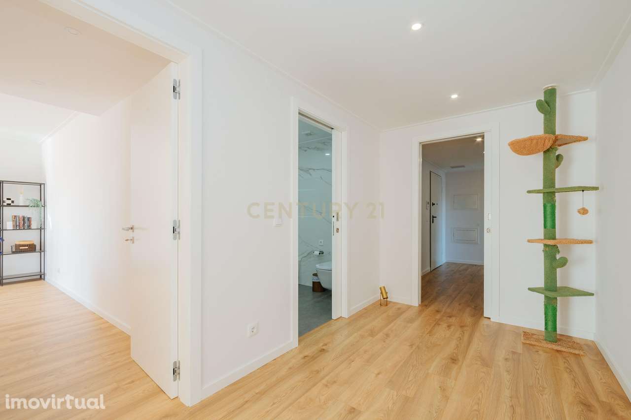 T3 COMO NOVO  2 VARANDAS COM BOX A 5 MIN.AEROPORTO DE LISBOA - Grande imagem: 4/25