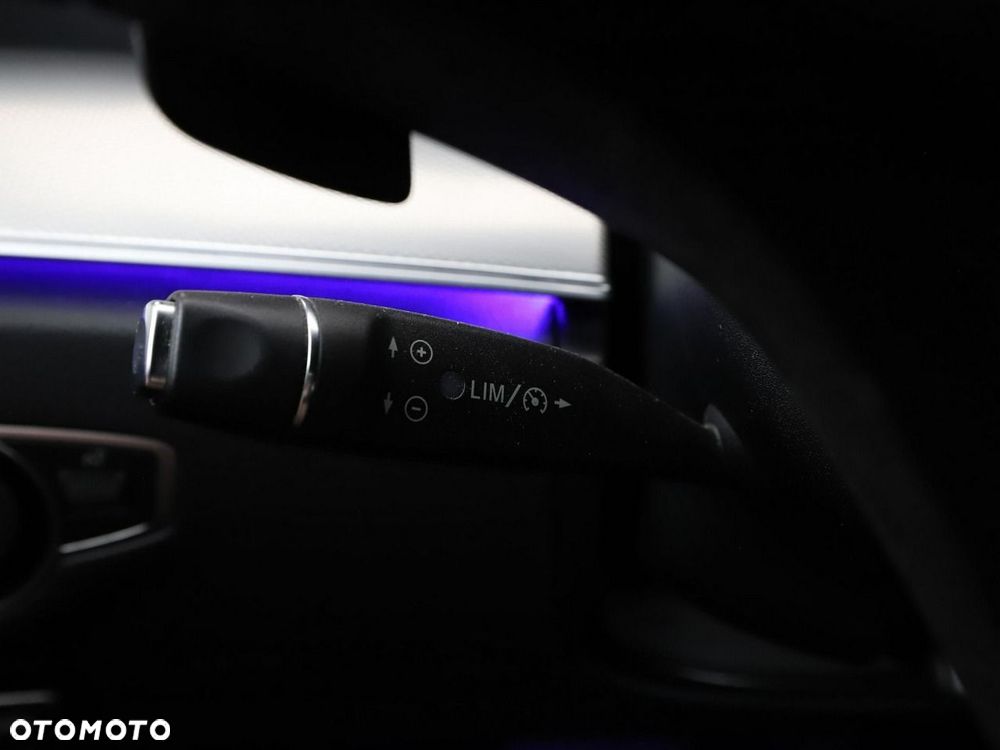 Mercedes-Benz Klasa E 200 9G-TRONIC Avantgarde - 33