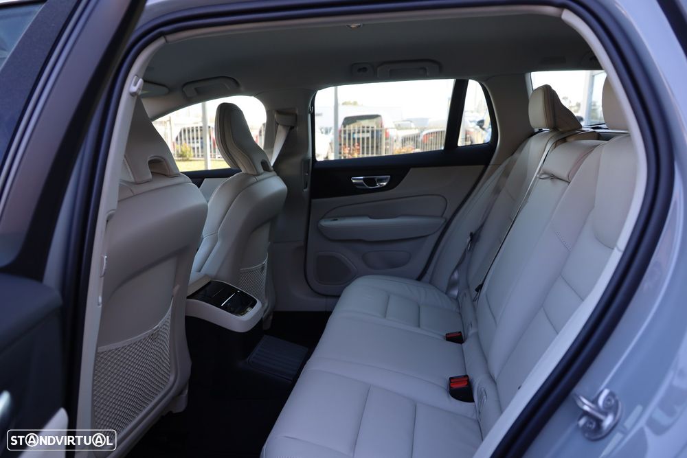 Volvo V60 2.0 T6 AWD TE Plus Bright - 13