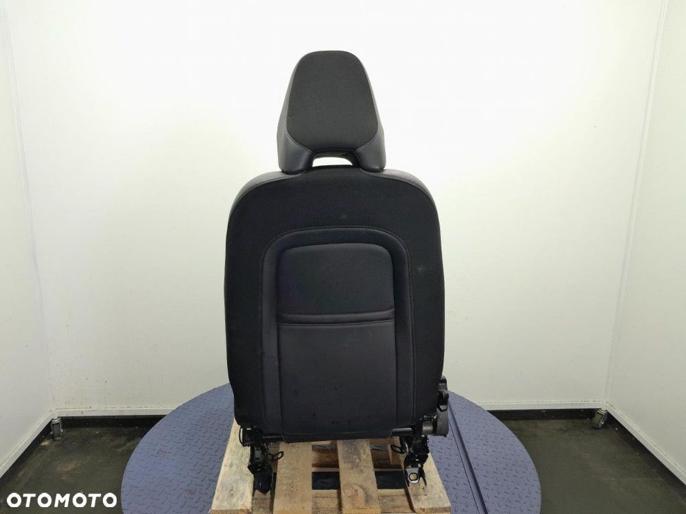 VOLVO XC60 I LIFT FOTEL PASAŻERA PRZÓD PRAWY PÓŁ SKÓRA EU - 7