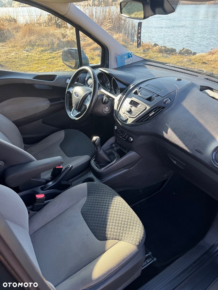 Ford Tourneo Courier 1.5 TDCi Trend - 17