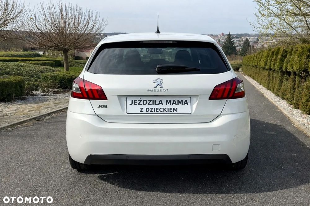 Peugeot 308 PureTech 130 GPF EAT8 Stop & Start GT - 2