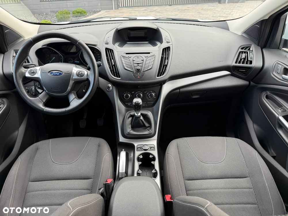Ford Kuga 1.6 EcoBoost 2x4 Individual - 16
