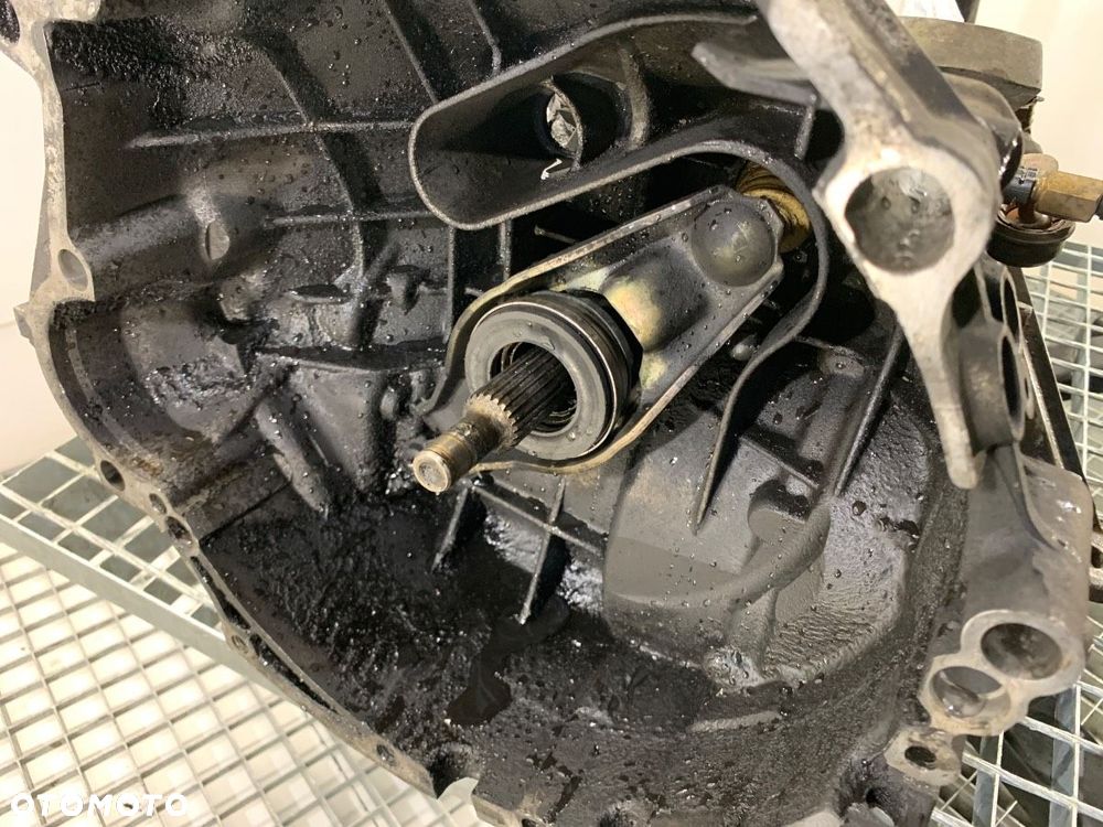 SKRZYNIA BIEGÓW  VW PASSAT B5.5 (3B3) 2000 - 2005 1.9 TDI 4motion 96 kW [130 KM] olej napędowy - 7