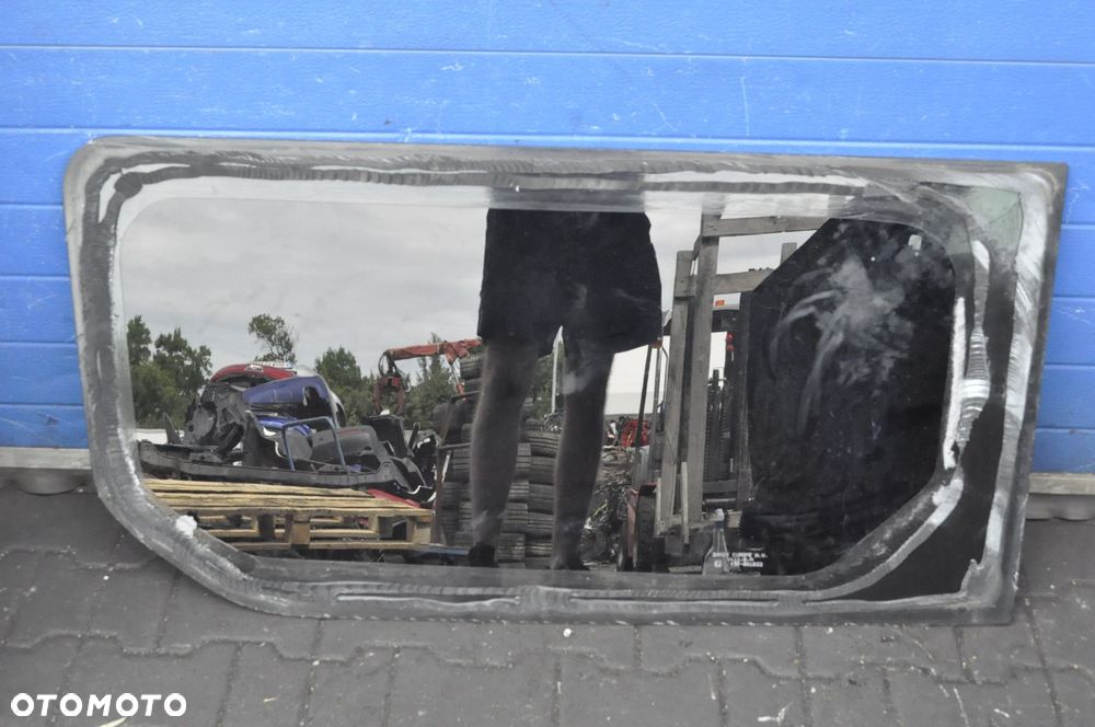 OPEL VIVARO B SZYBA PRAWA TYLNA - 5