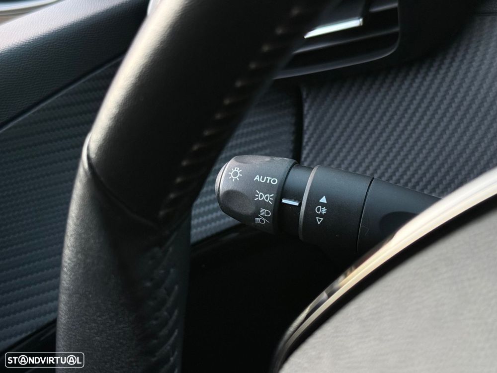 Peugeot 208 1.2 PureTech Active Pack - 10