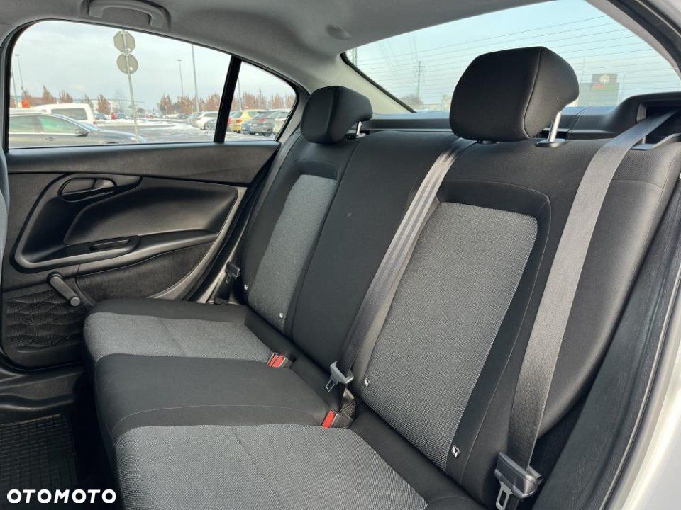 Fiat Tipo - 12