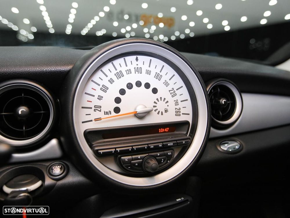 MINI 3 Portas Cooper D - 15