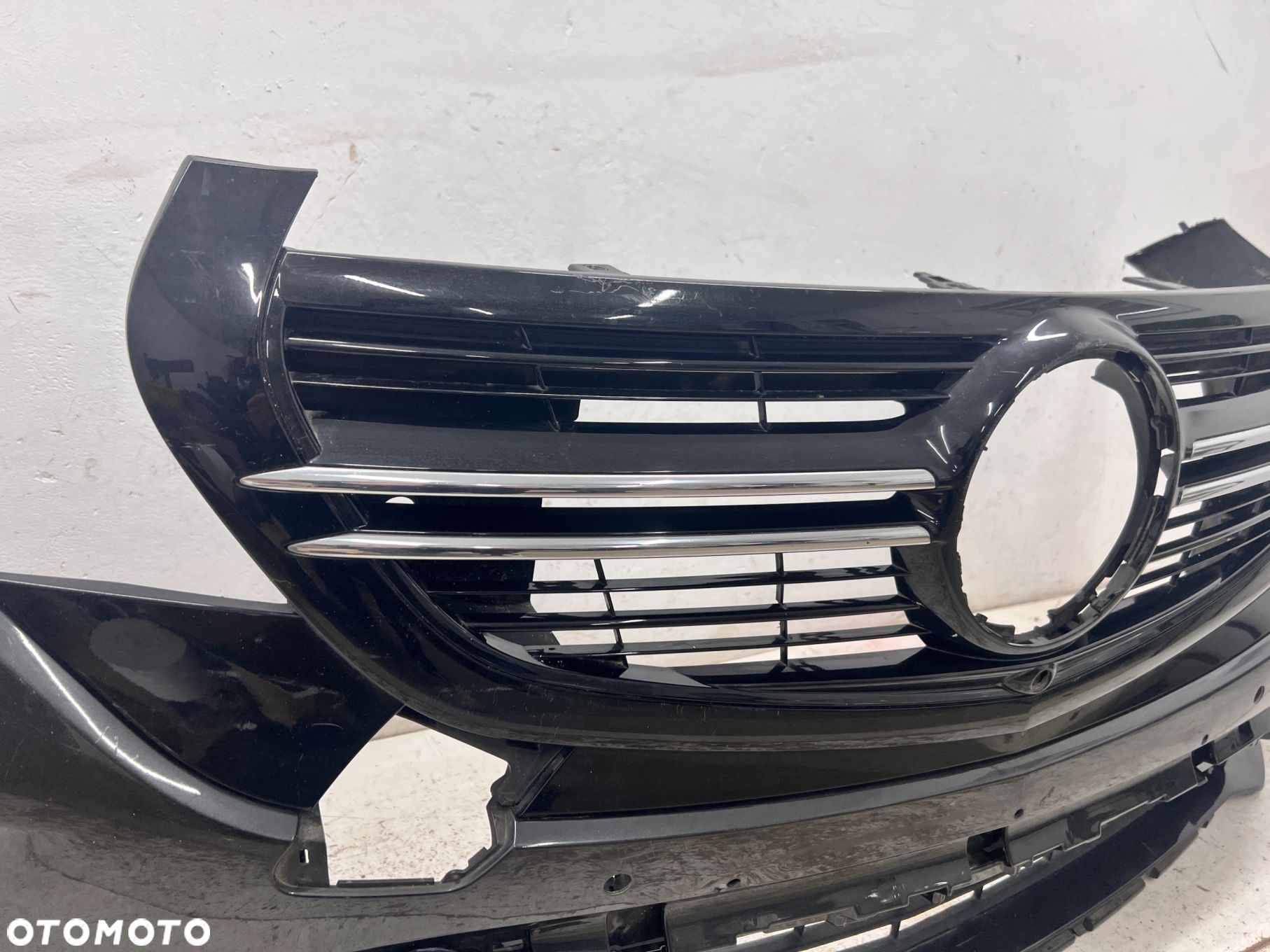 ZDERZAK PRZEDNI MERCEDES EQC AMG A293 - 4