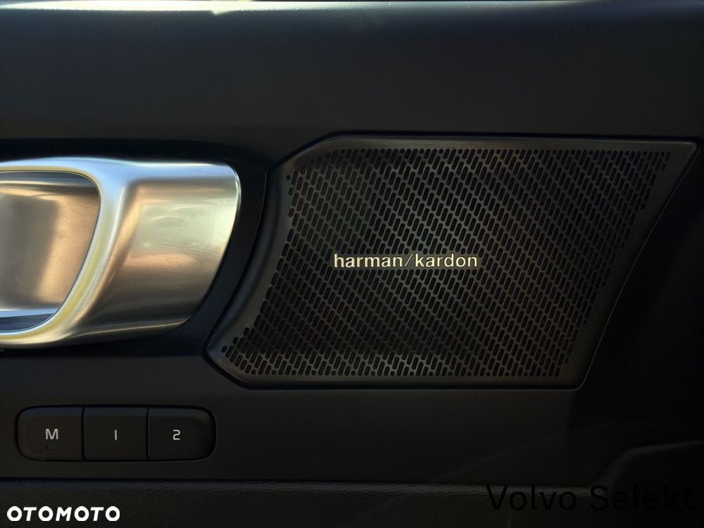 Volvo XC 40 - 32