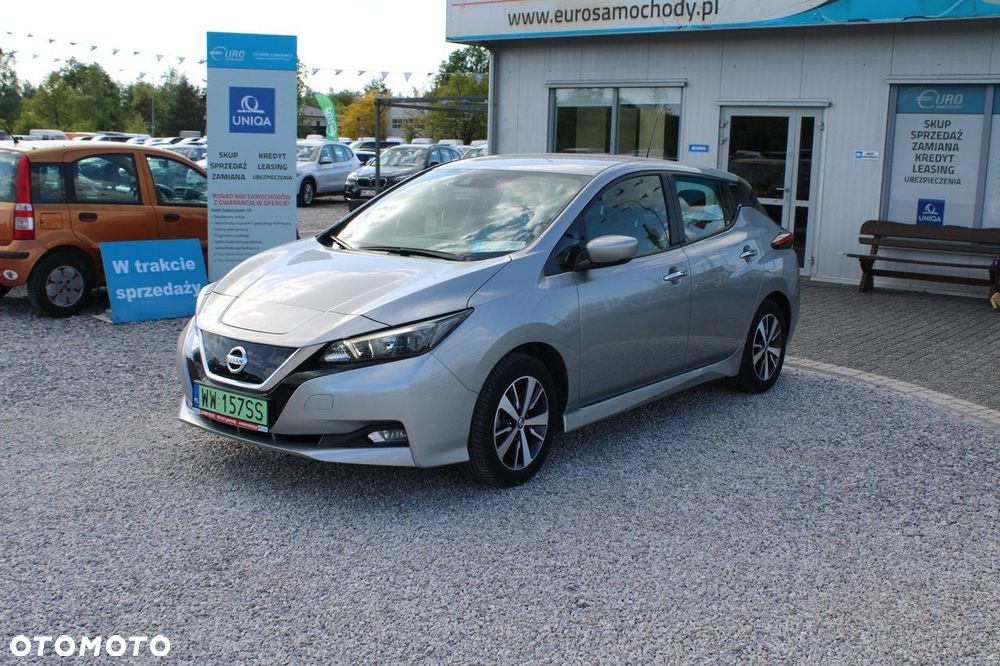 Nissan Leaf - 2