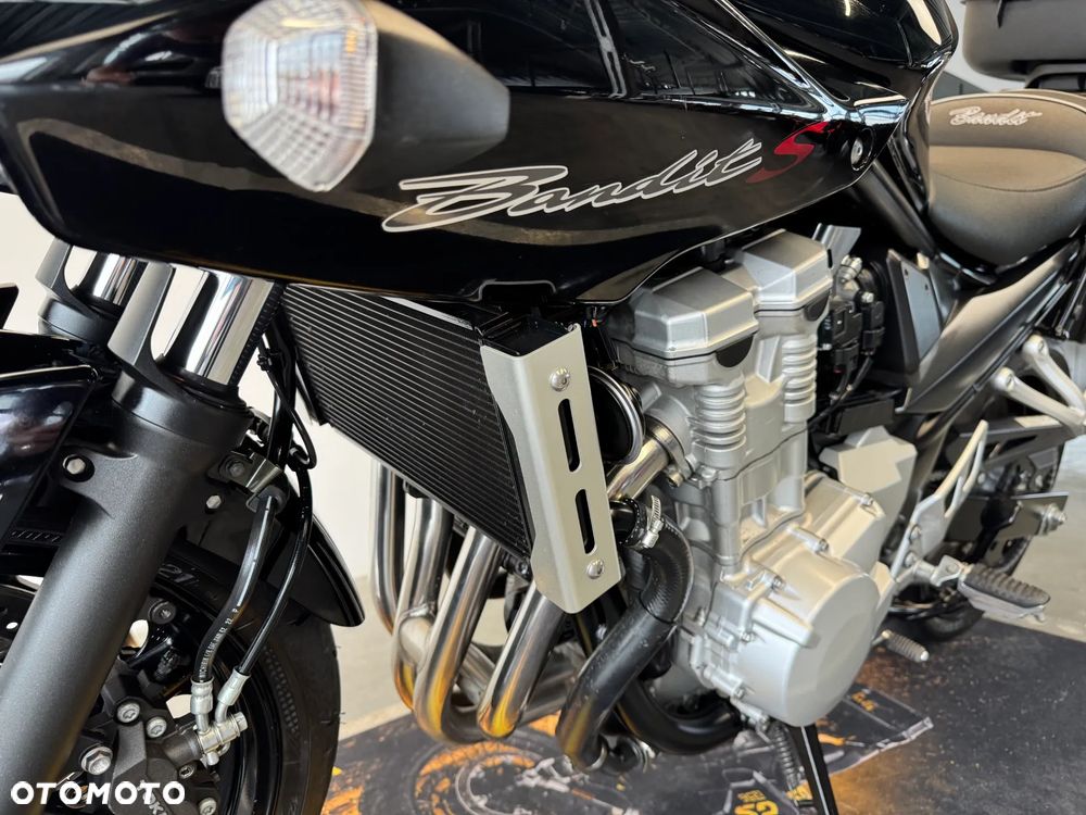 Suzuki Bandit - 19