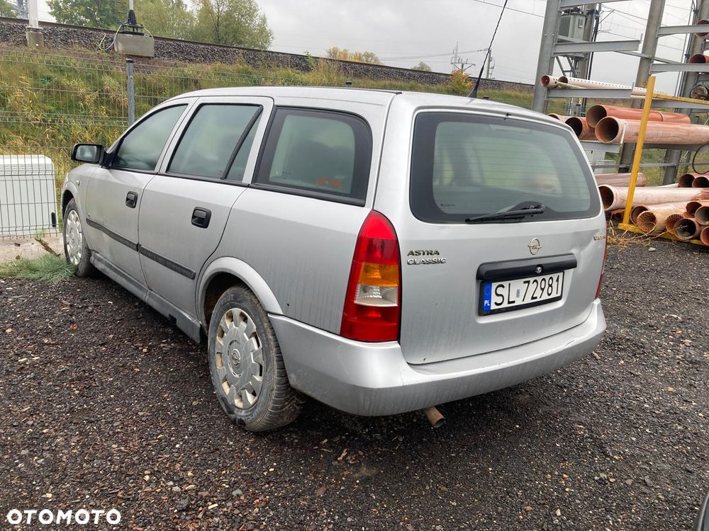 Opel Astra 1.7 CDTI Essentia - 3