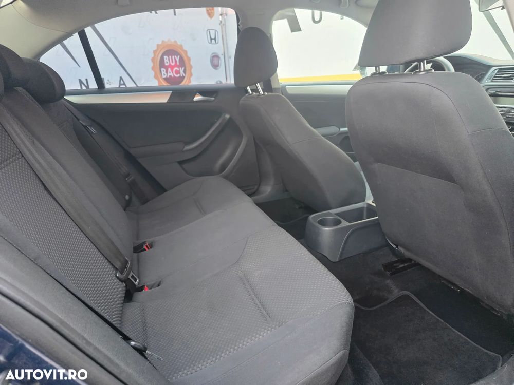 Volkswagen Jetta 1.6 TDI CR DPF Comfortline - 10
