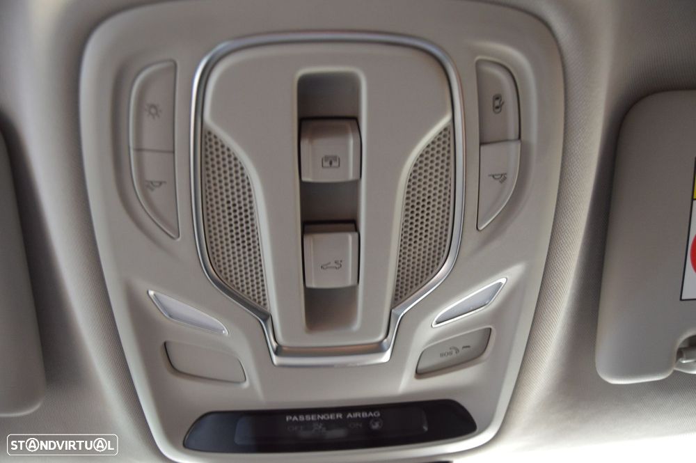 MG ZS EV 72.6 kWh Luxury - 26