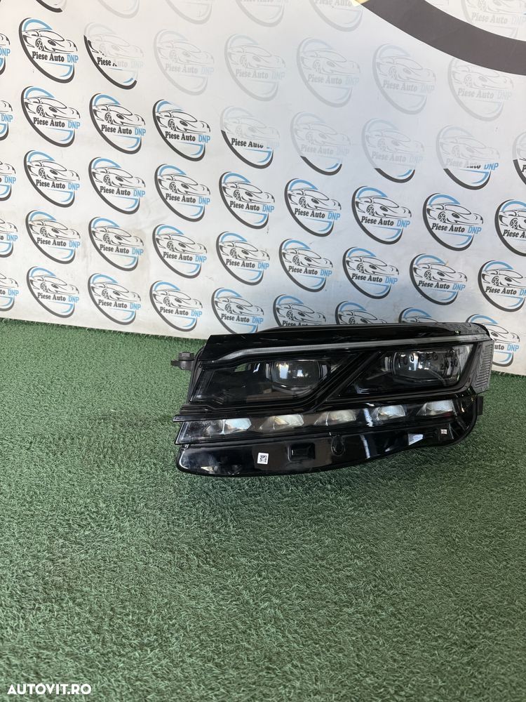 Far stanga vw volkswagen Touareg 3 2017-2020 full led matrix Shadow - 1