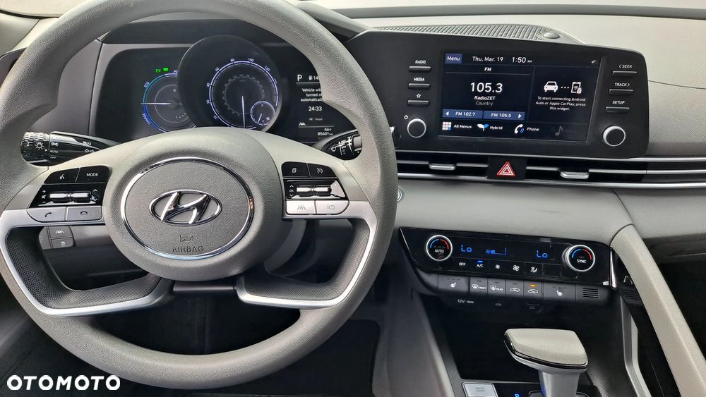 Hyundai Elantra 1.6 Comfort - 26