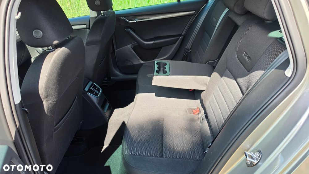 Skoda Octavia 2.0 TDI (Green tec) 4x4 Scout - 13