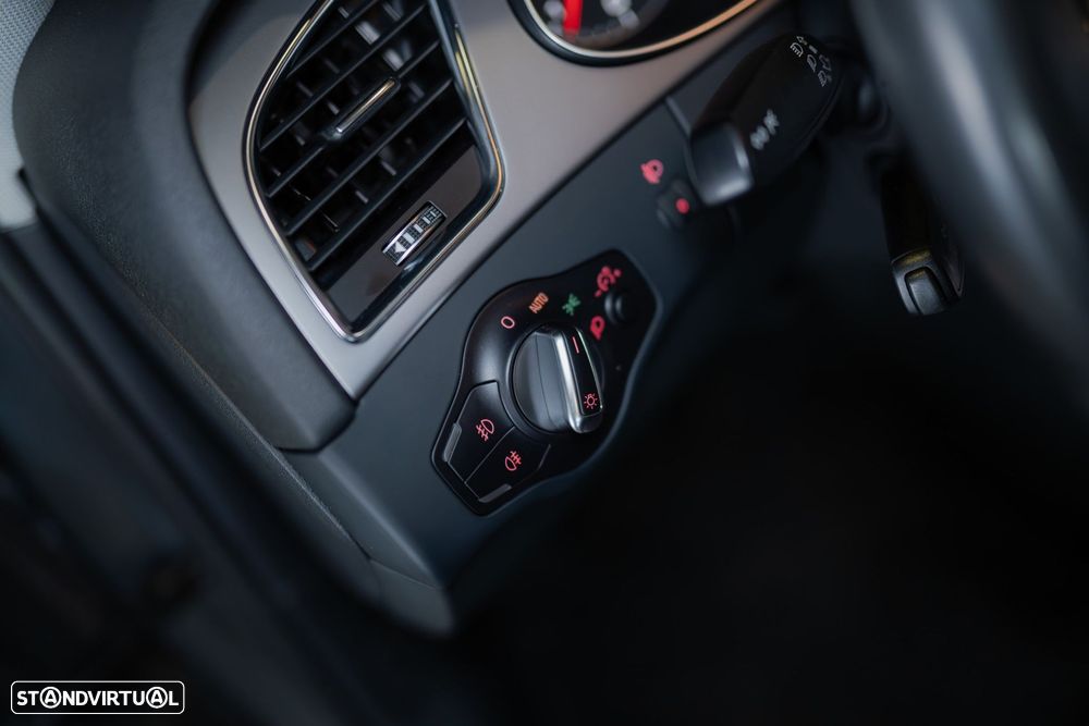 Audi A4 2.0 TDI Advance - 16