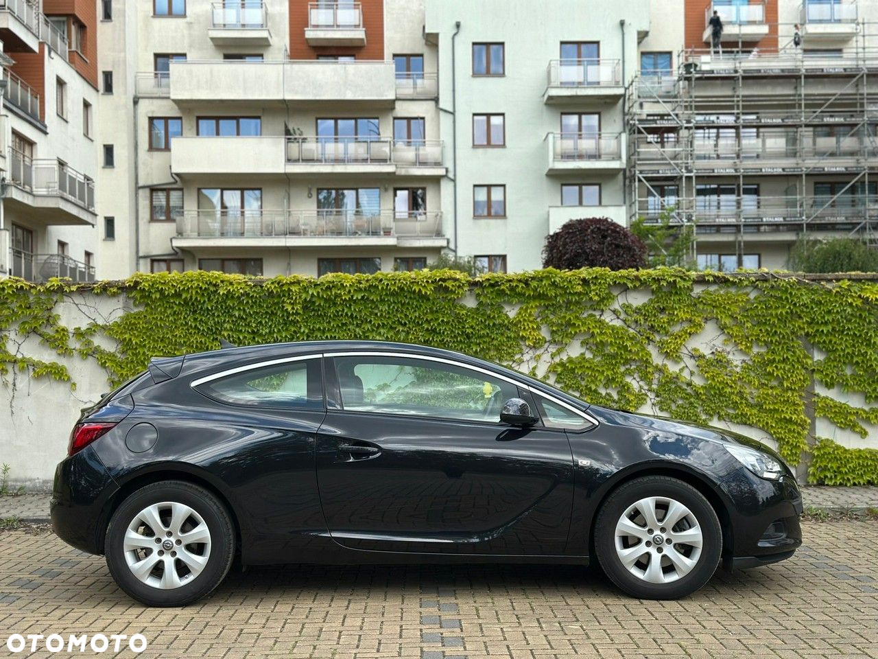 Opel Astra GTC 1.4 Turbo - 11