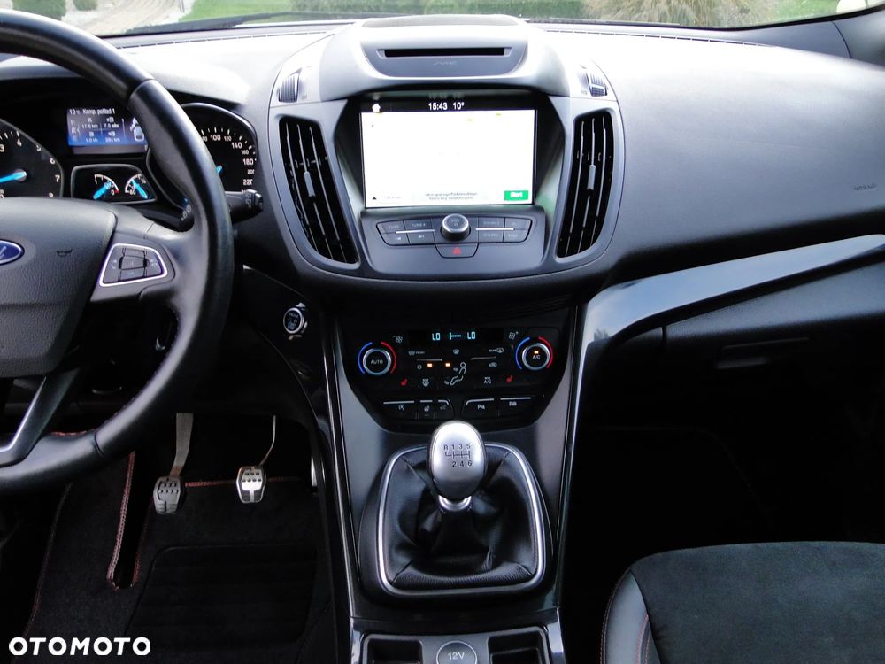 Ford Kuga 1.5 EcoBoost FWD ST-Line X - 28