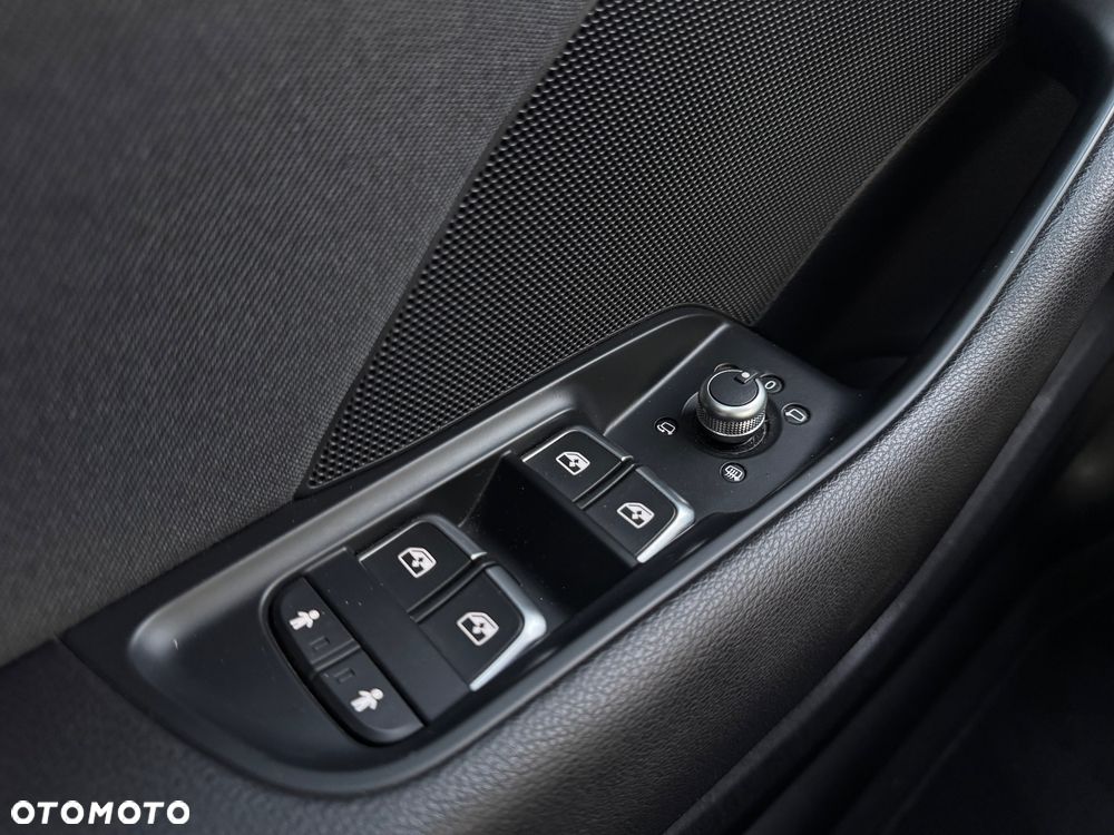 Audi A3 Sportback 35 TFSI mHEV S Line S tronic - 13
