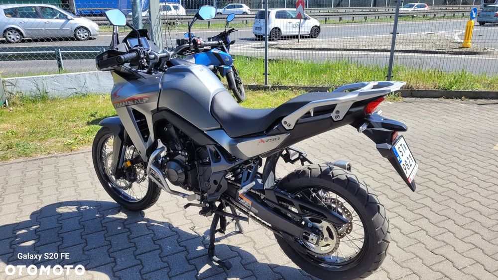 Honda XL - 4