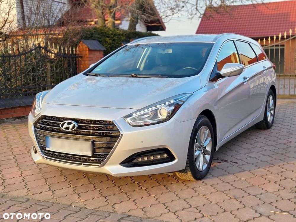 Hyundai i40 Kombi blue 1.7 CRDi DCT Premium - 2