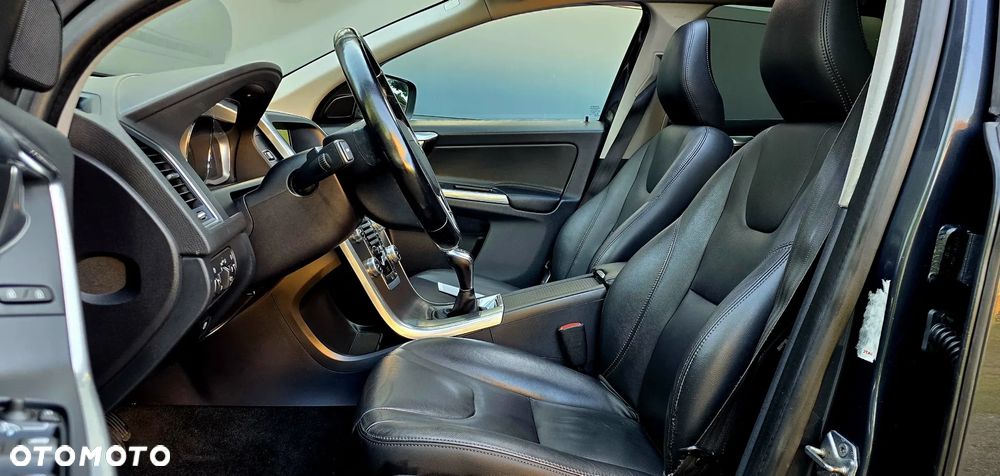 Volvo XC 60 D4 Summum - 29