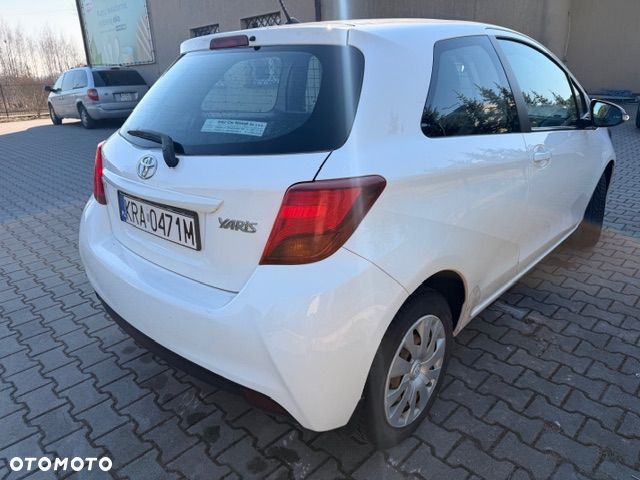 Toyota Yaris 1.0 Active EU6 - 3