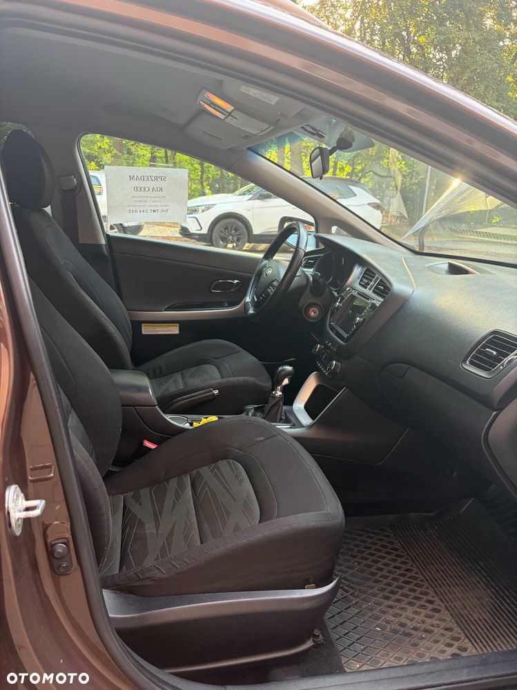 Kia Ceed - 7