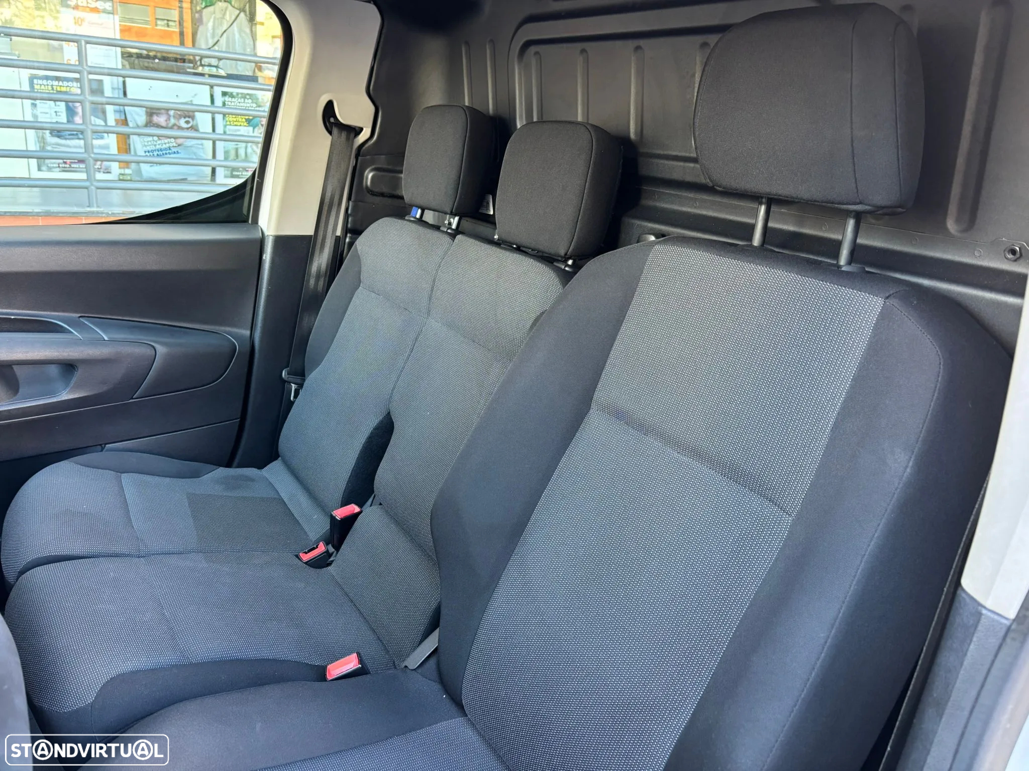Peugeot Partner 1.5 BlueHDi PREMIUM LONGA / IVA / AC - 26