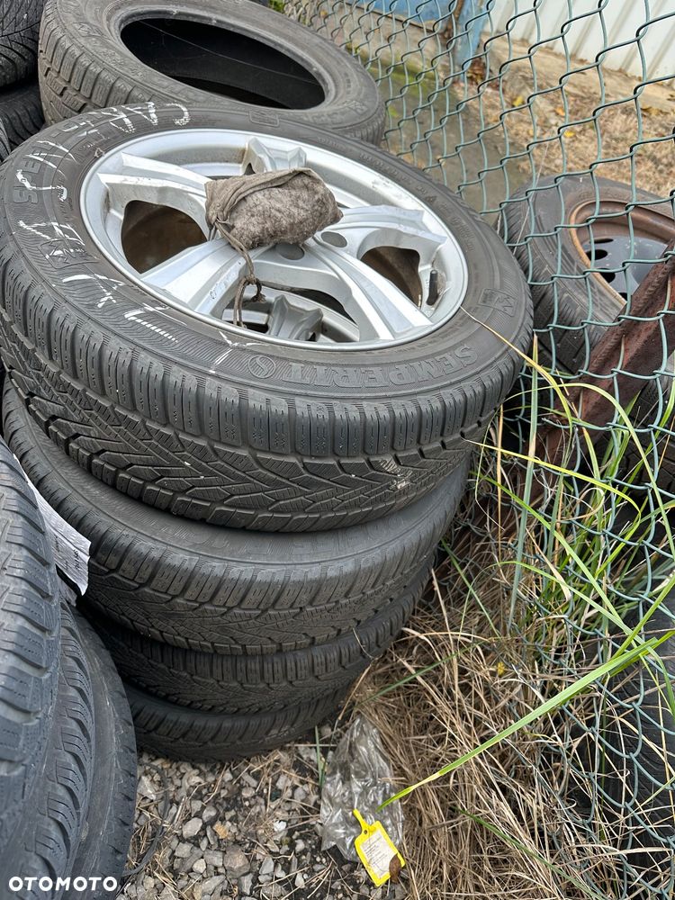 Kia Carens 1.7 CRDi XL - 28