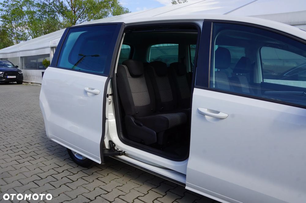 Volkswagen Sharan 2.0 TDI 4MOTION Blue Motion Life - 28